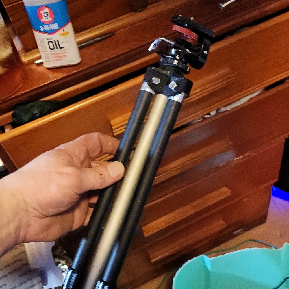 Star D camera tripod